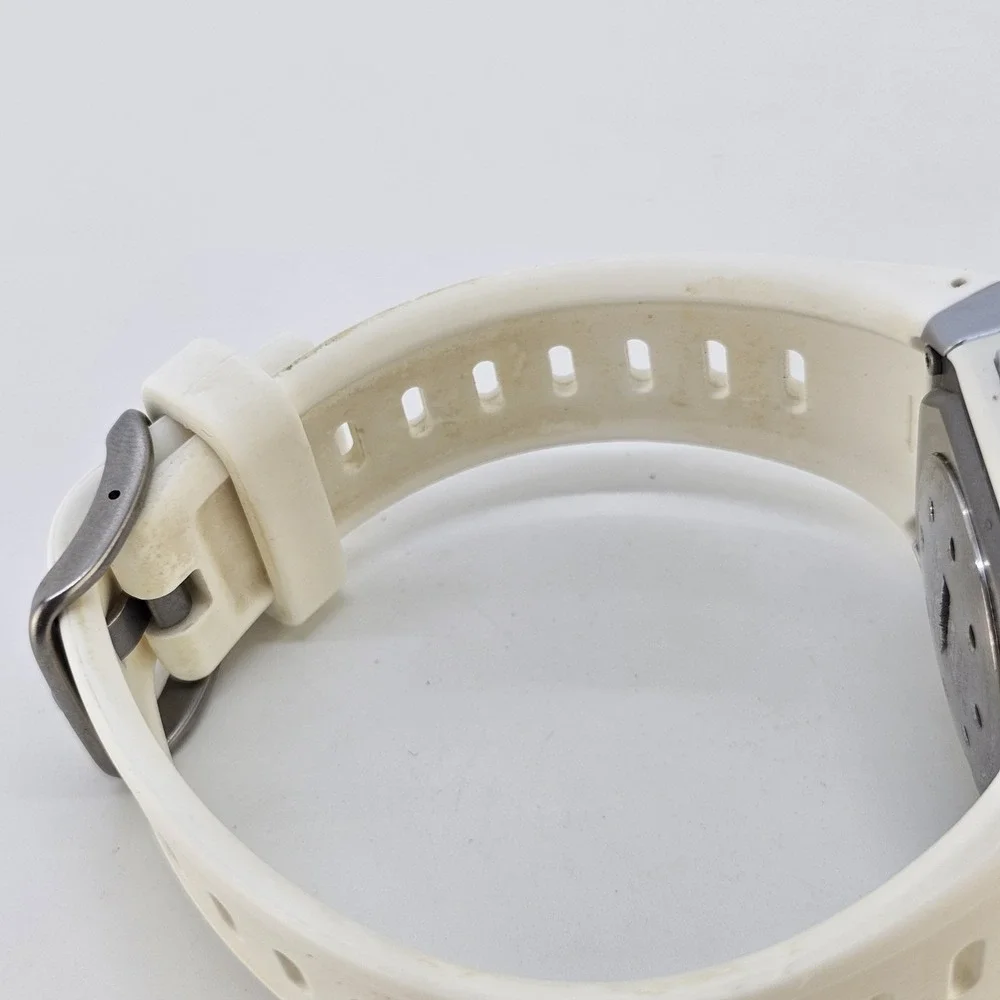 Polar FT60 Men's Digital Watch 40MM White Case White Plastic Bands New Battery